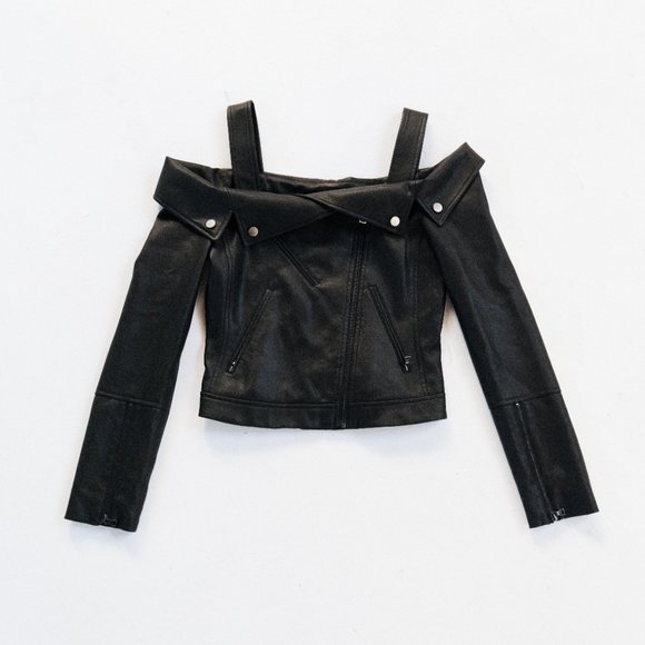 BCBGMAXAZRIA Clyde Cold-Shoulder Faux-Leather Moto Jacket in black size - Picture 2 of 7